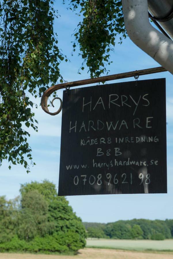 Harrys Hardware Home Brösarp 외부 사진